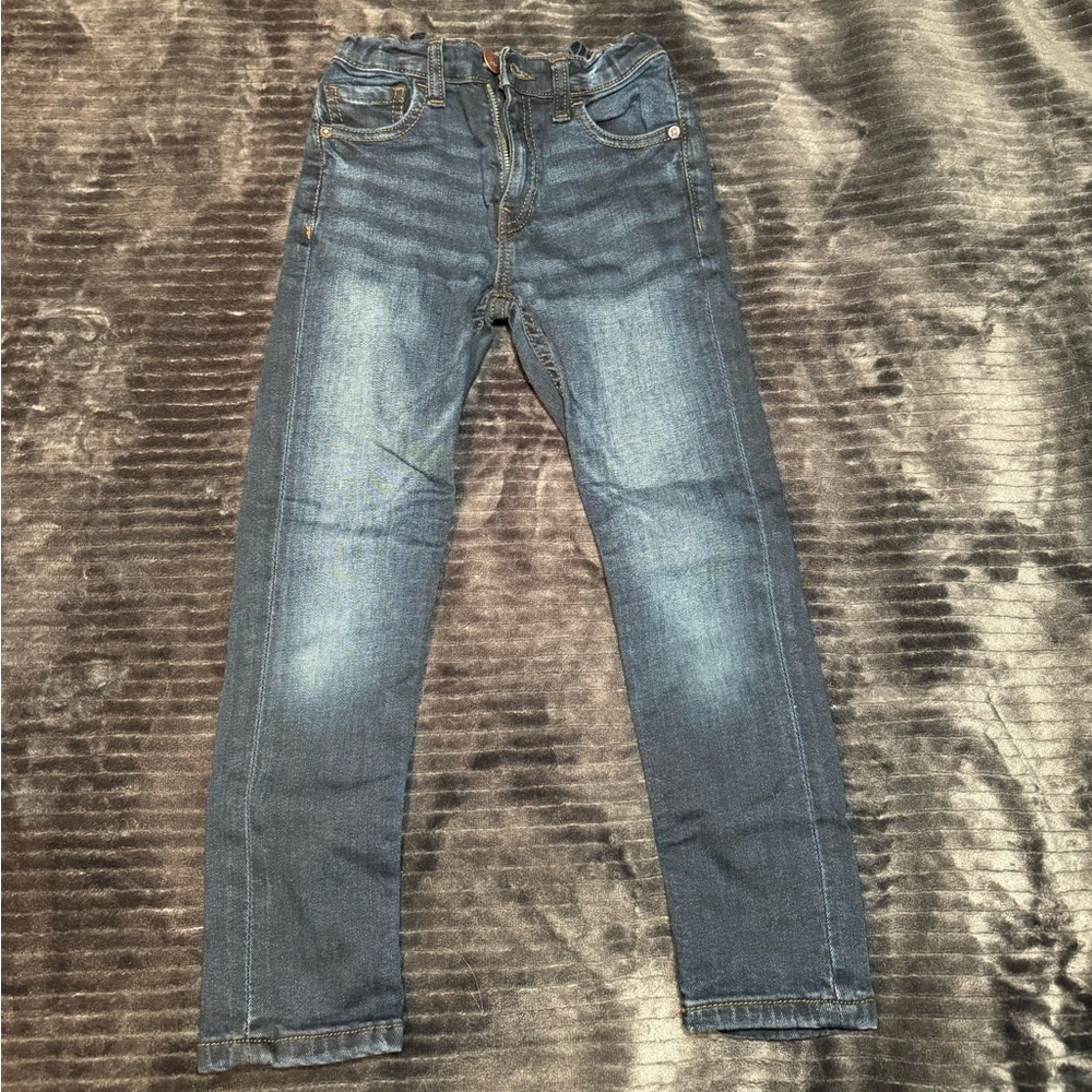 Dark blue jeans